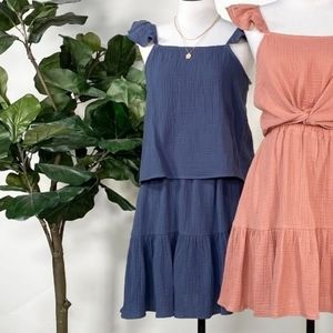 New Textured Ruffle Tiered Skirt Set Size Large